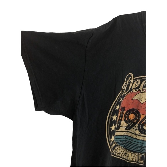 Fruit of Loom Black Retro Graphic Tee: December 1967...Short Sleeved Sized L - Picture 4 of 15